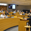 Lecturer speaks to students, faculty and local attorneys in the law school moot courtroom