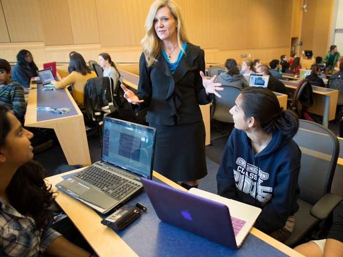 Case Western Reserve University Professor Eileen Anderson-Fye talking with students in calss
