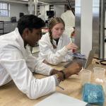 Students working in the susi lab