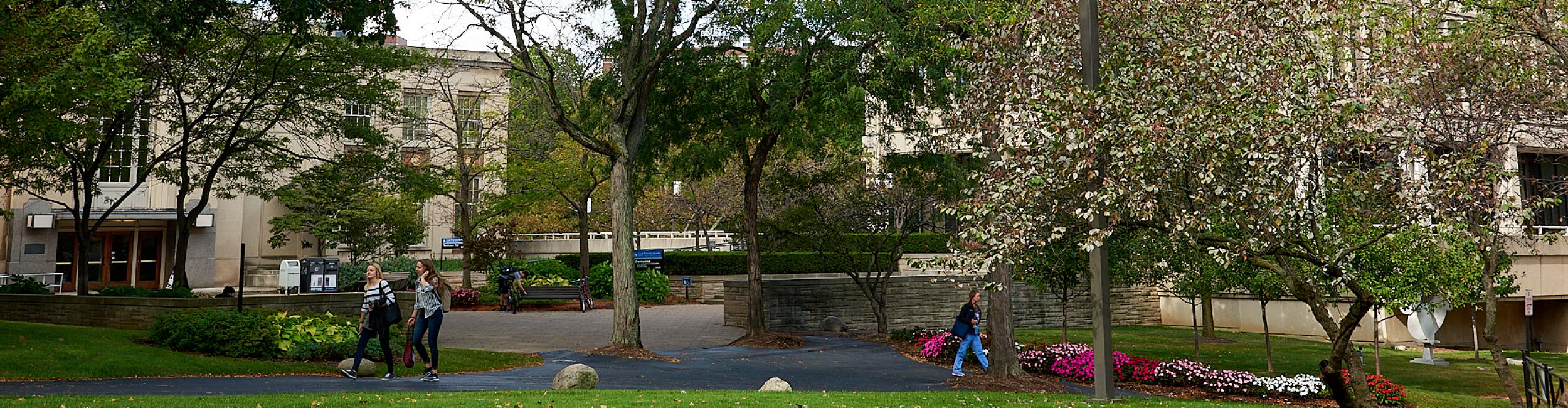 Students walking across campus at Case Western Reserve University