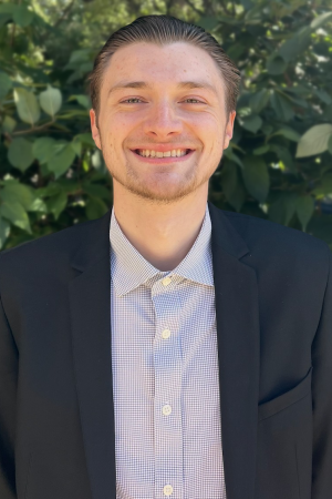 Brett's headshot
