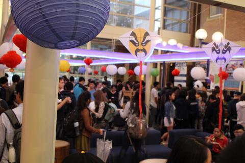 Students gather on CWRU's campus to celebrate the Mid-Autumn Festival