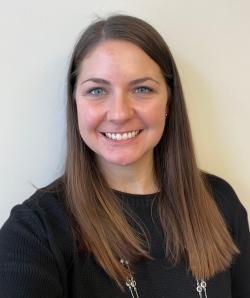 headshot of angel flowers