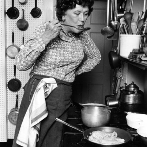 photo of woman in kitchen