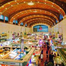 picture of the inside of a market