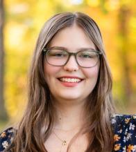 Anna Oestreich Headshot