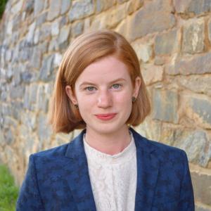 Portrait photo of Sophie Benn