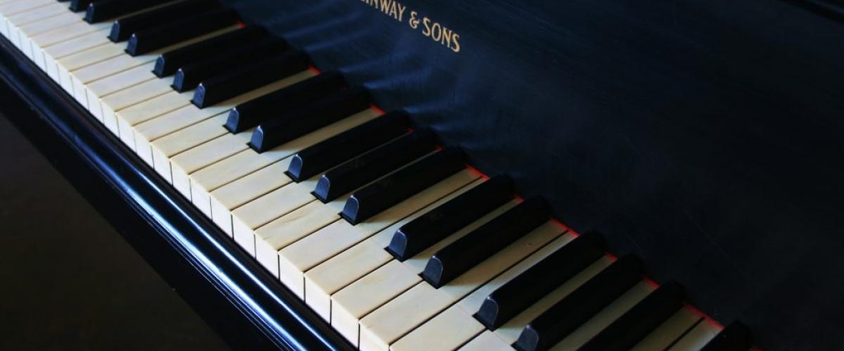 Photo of piano keys