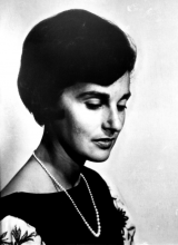 Headshot of Joan Terr Ronis