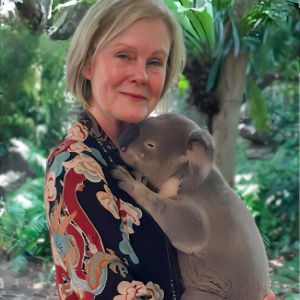 Georgia Cowart (holding koala)