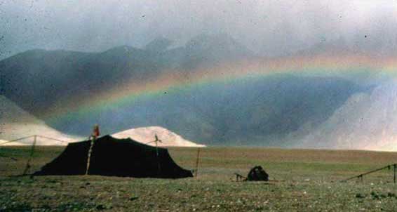 Photo of a tent on a high altitude plain in Tibet