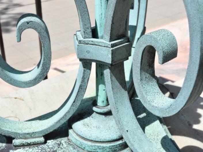 Decorative metal located on CWRU campus