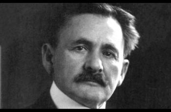 Headshot of Michelson