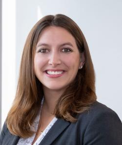 Emily Graczyk headshot