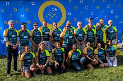 Group photo of VeloSano Team Case CCC