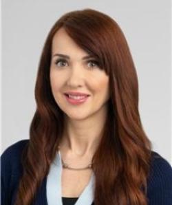 Laura Bukavina headshot