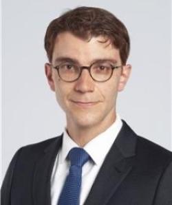 Nima Almassi headshot