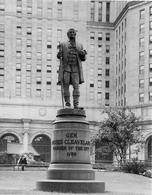 The Moses Cleaveland Statue on Public Square, ca. 1929. WRHS.