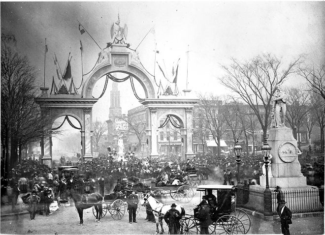 A large temporary triumphal arch spanned Superior Avenue on Public Square a part of a celebration of Germany