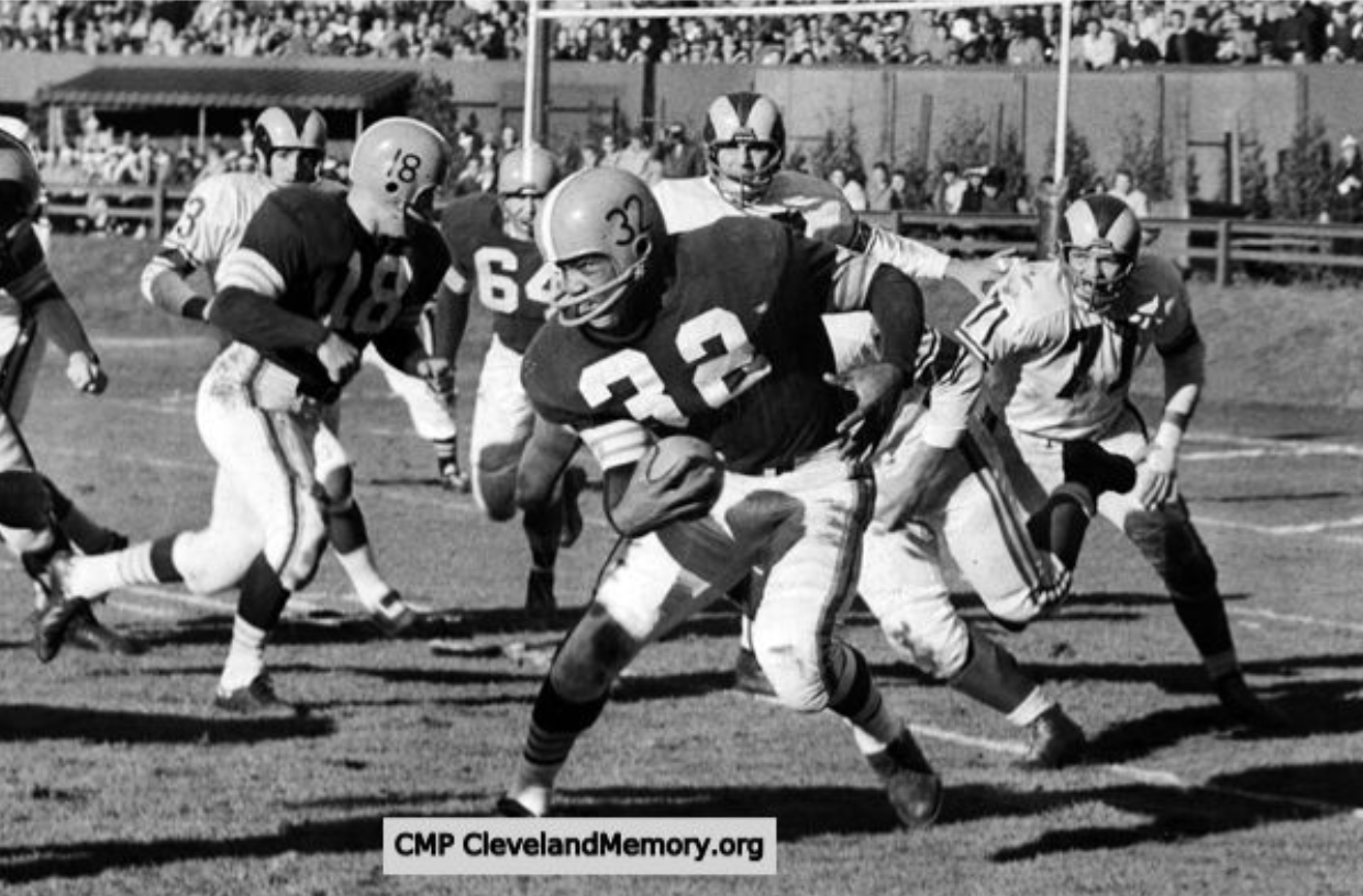 Jim Brown runs for most yards in a single game, Los Angeles Rams at Cleveland Browns 1957