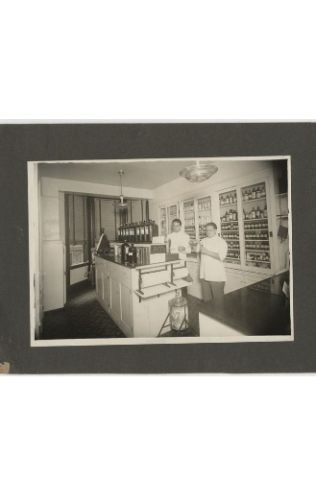 Rudd's Pharmacy 1930s