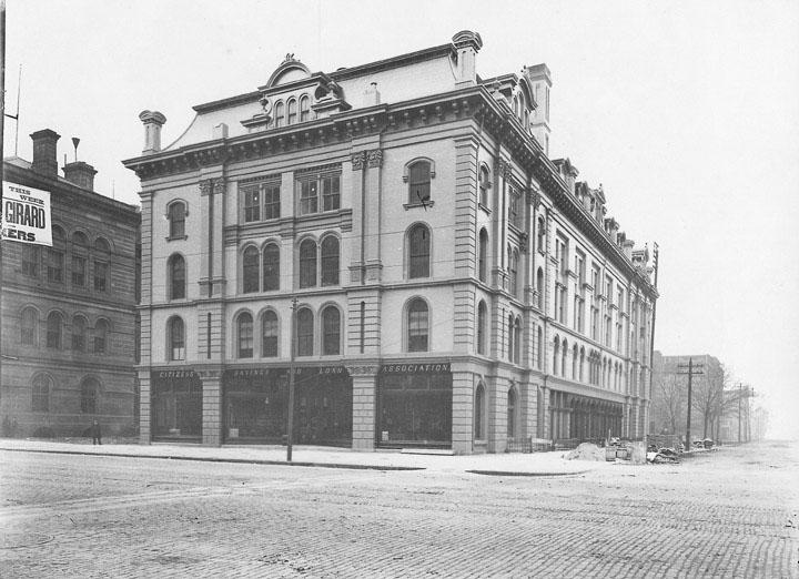 Case Hall, a noted concert and lecture hall at Public Square and Superior is shown as it appeared in the early 1900s. WRHS.