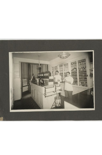 Rudd's Pharmacy 1930s