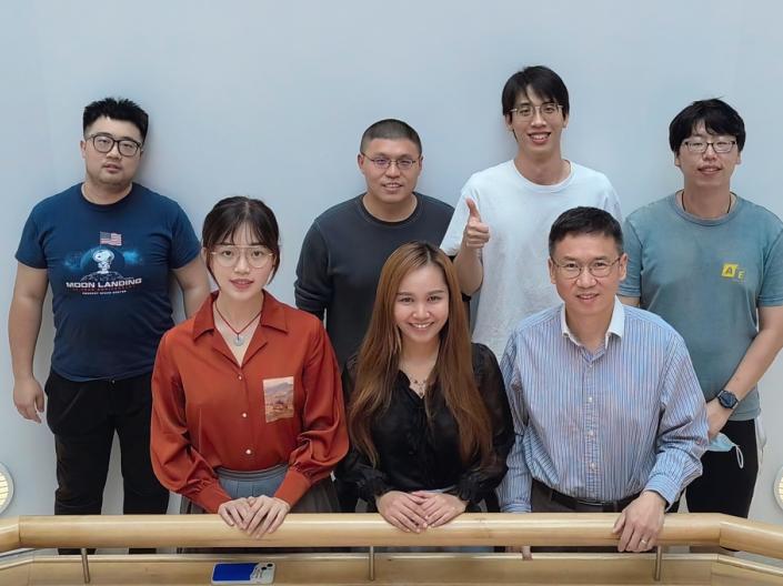 Group picture of the Lei Zhu Group researchers