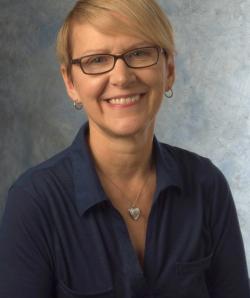 Headshot of Kathleen Bates