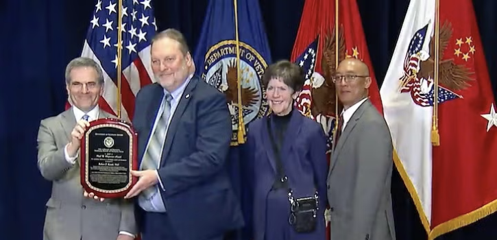 Robert Kirsch receives the Magnuson Award