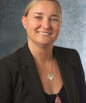 Headshot of Angelika Szakacs