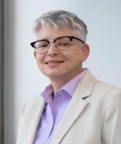 Headshot of Laurie Dudik