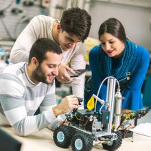 Electrical, Computer and Systems Engineering students working together