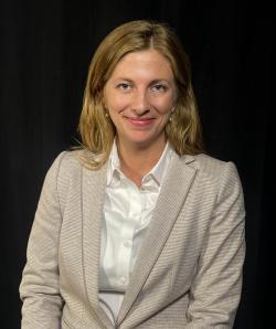 Portrait of Melissa McElhill