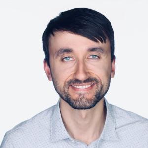 artur grabowski headshot
