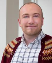 Headshot of Garret