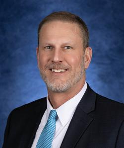 Dean Tufts headshot