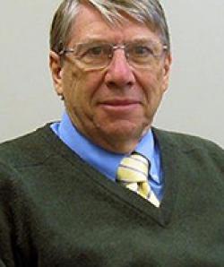 Headshot of Dr. Christopher Cullis