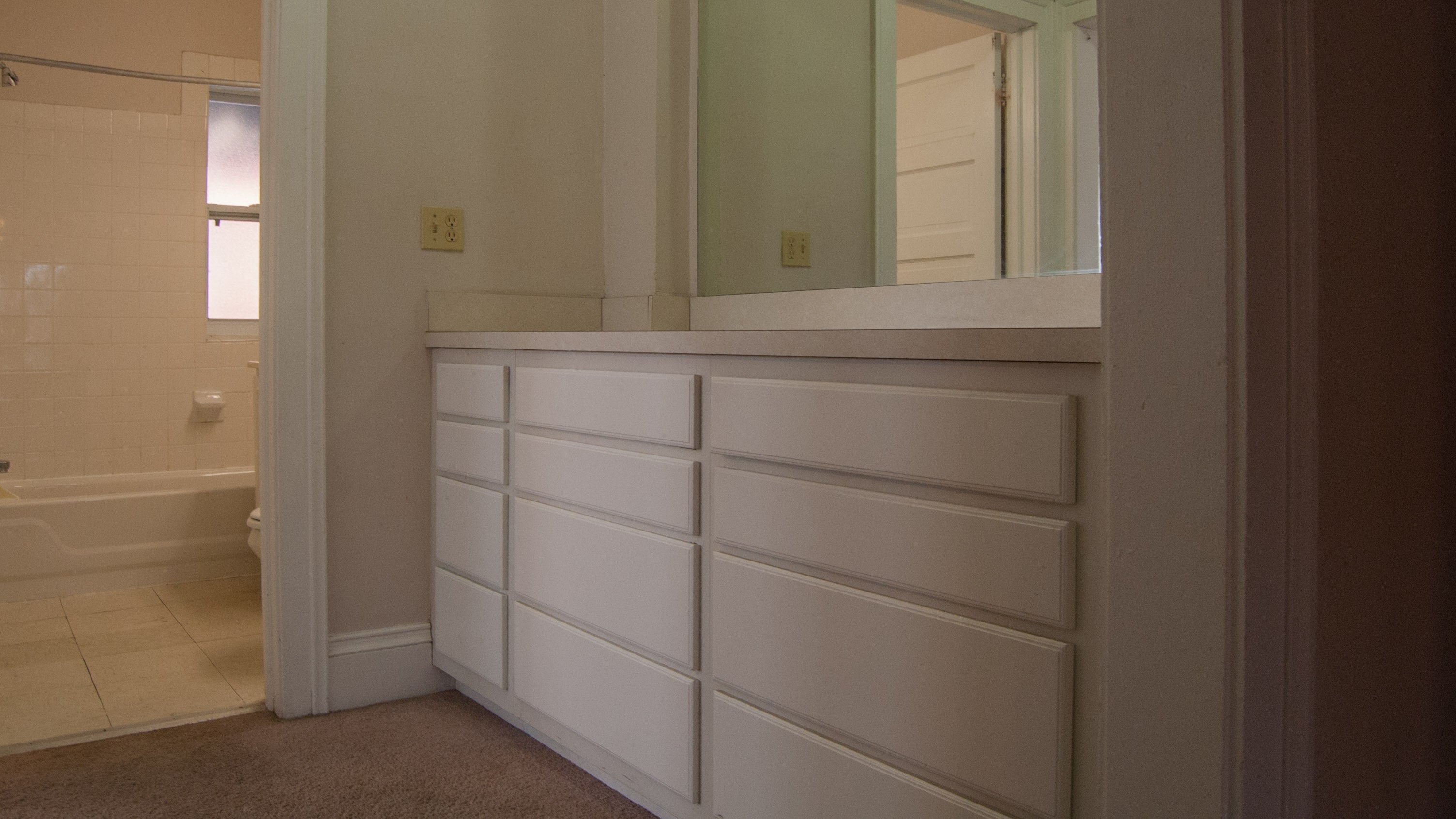 Photo of Noble Apartments Sample Bathroom