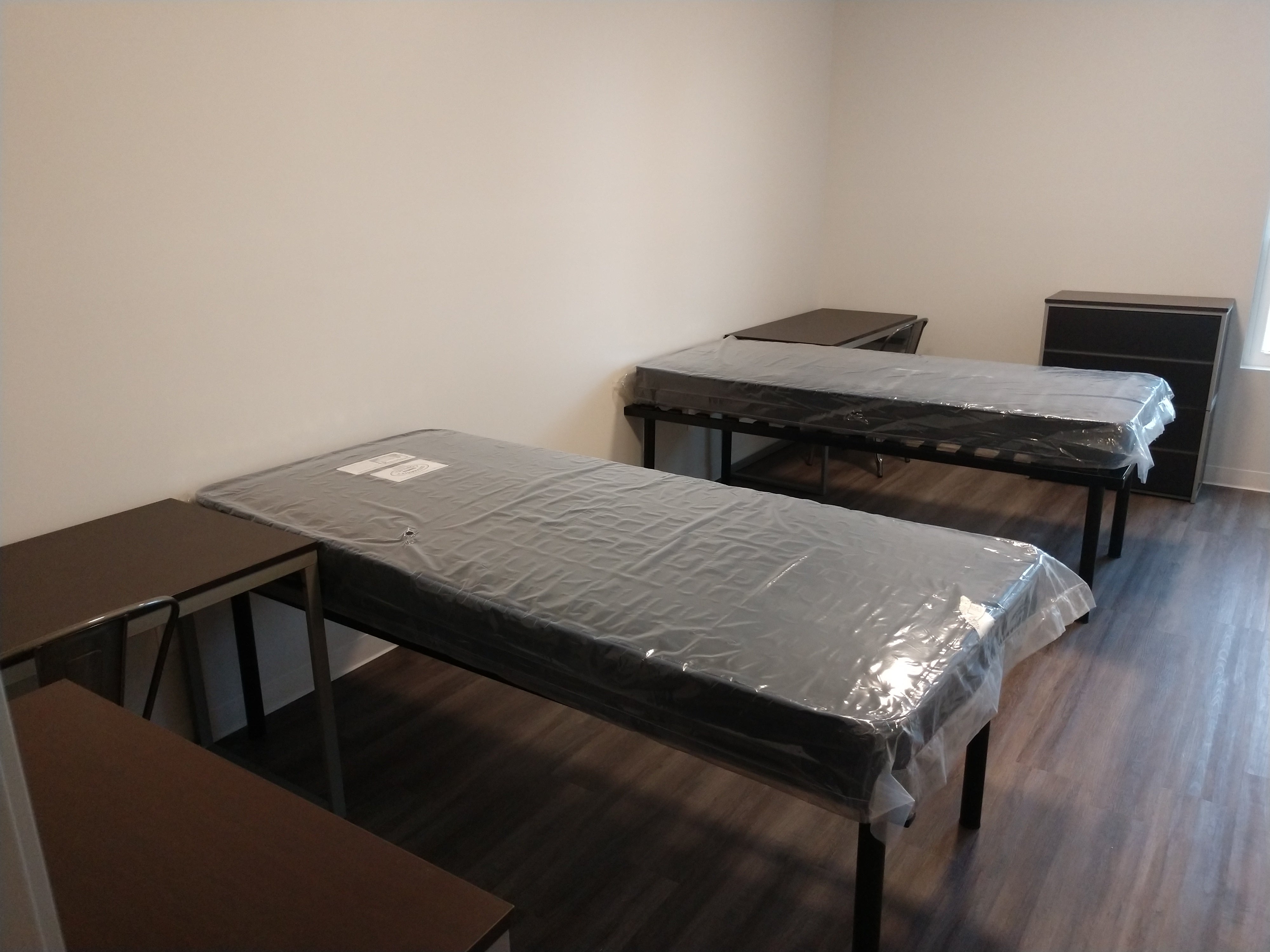 Hazel 2-Person Double Bedroom