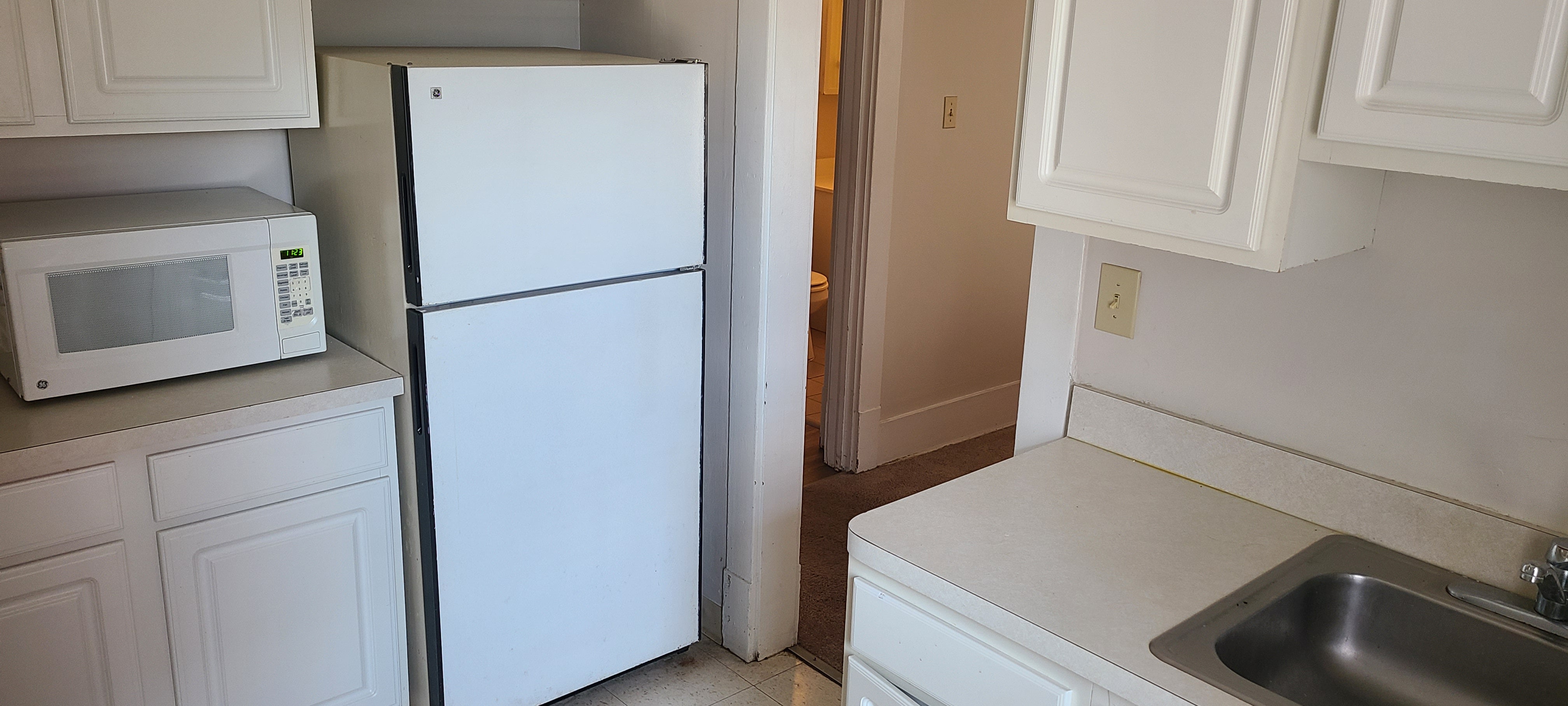 1727 Apt Kitchen