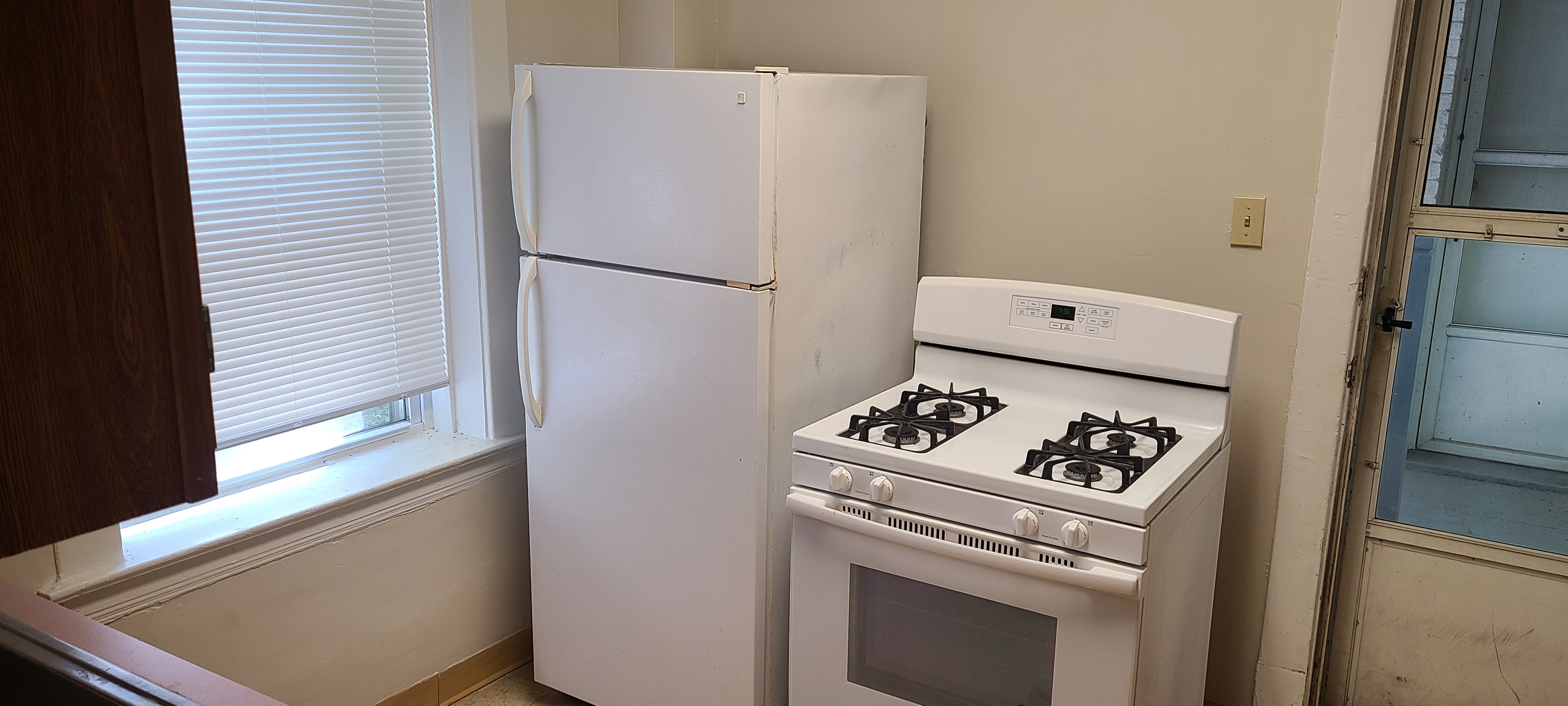 1719 Apt Kitchen