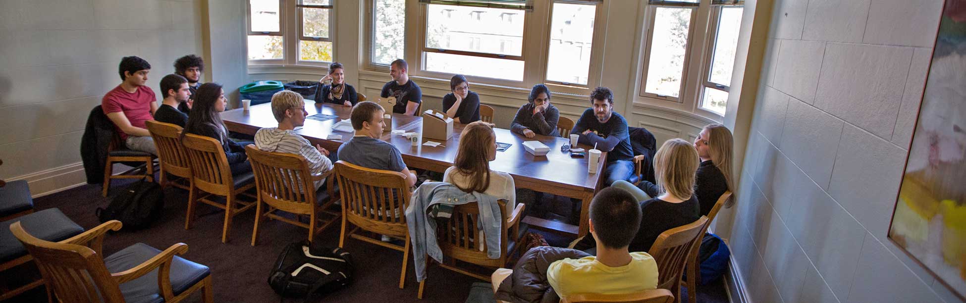 a class taking notes during a lecture at Weatherhead School of Management