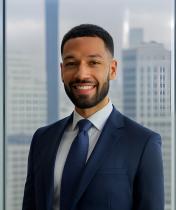 Theodore Russell headshot