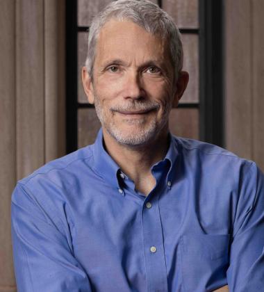 Ian Ayers headshot
