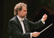 Image of Cleveland Chamber Symphony's Conductor, Steven Smith
