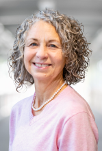 Headshot of Sonia Minnes