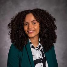 Headshot of Anny Reyes PhD