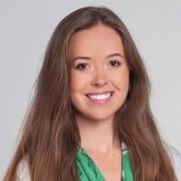Emily Mason Headshot