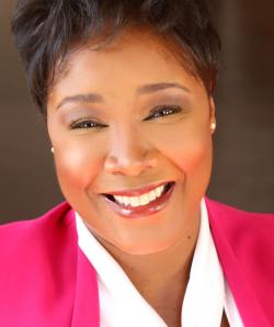 Headshot of Ivory Simms